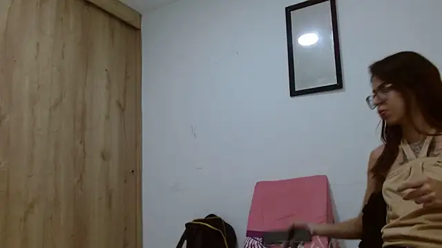 Emily_Lopera webcam