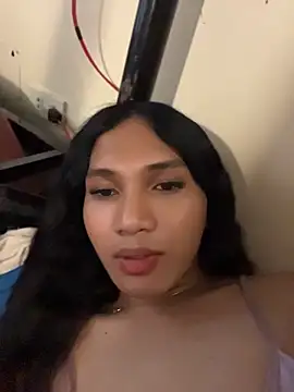slutty_aki webcam