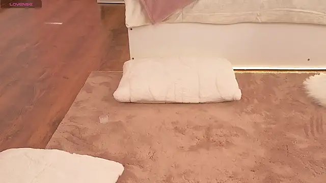 BellaLuve webcam