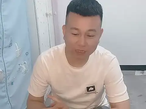 zzj_4718 webcam