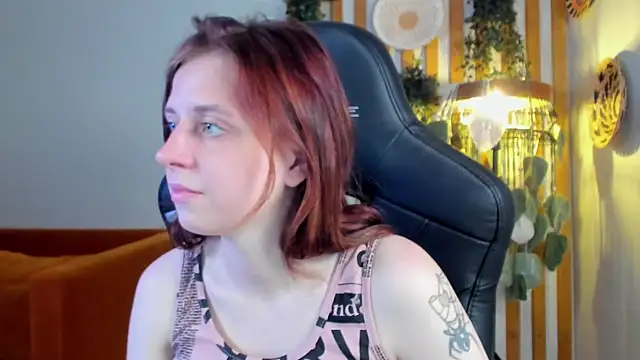 FreyaVeys webcam