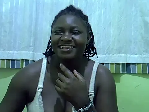 CURVY-CORAZZON webcam