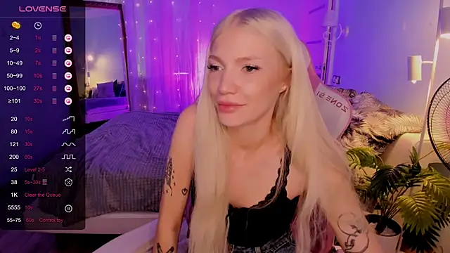 AnyaTaylor_ webcam
