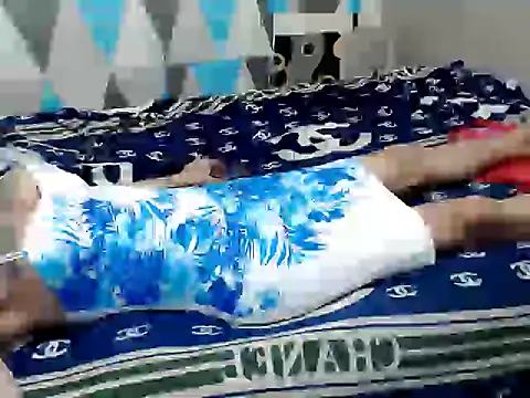 Trish_CurveCock webcam