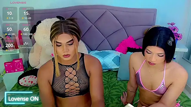 party_duo_trans webcam