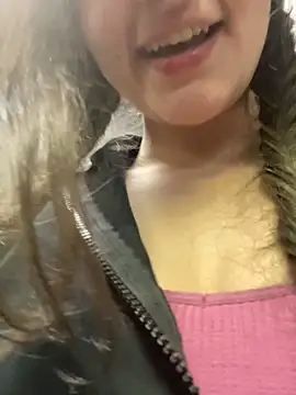 psilybaby Live Webcam on Stripchat