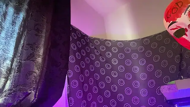 Guyst049