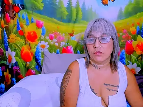 indianroxy webcam