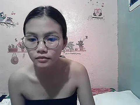 classycrushpinay - ClassyCrushpinay's free webcam - UK Sex Cams