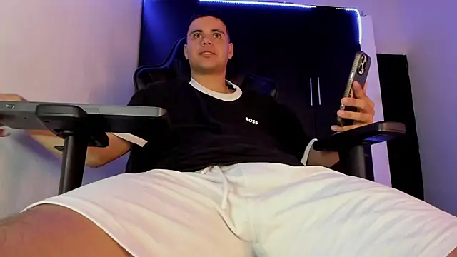 liam_mateo - Liam_Mateo's free webcam - UK Sex Cams