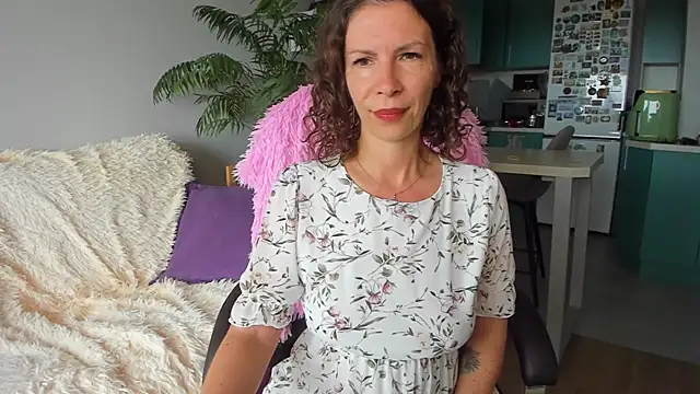 ChristinaGlory webcam