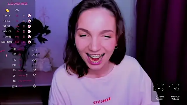 KindHazelHere_ webcam