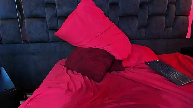 Aniajoness_ webcam
