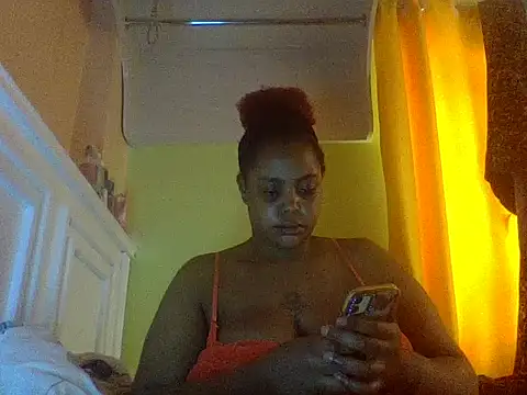 sexychubby22 webcam