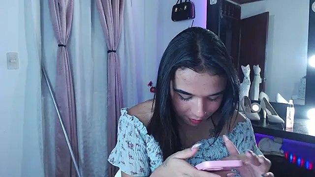 Candyy_doll__ webcam