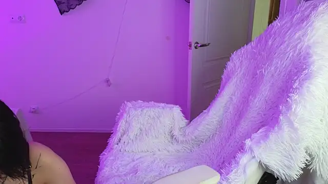 LilithMadden webcam
