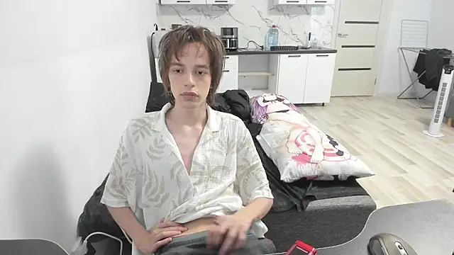 Nolan_Sagee live cam on StripChat