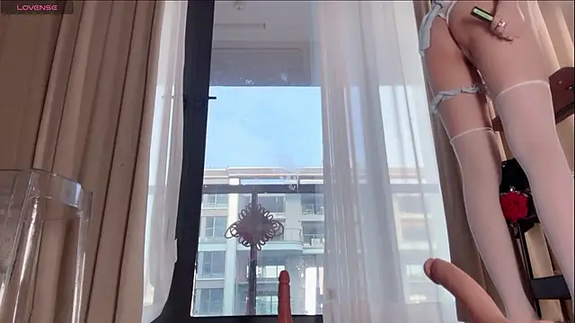 Yr_kitten_333 live sex cam