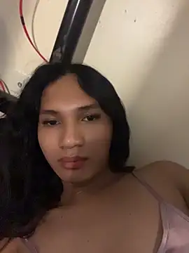 slutty_aki's room