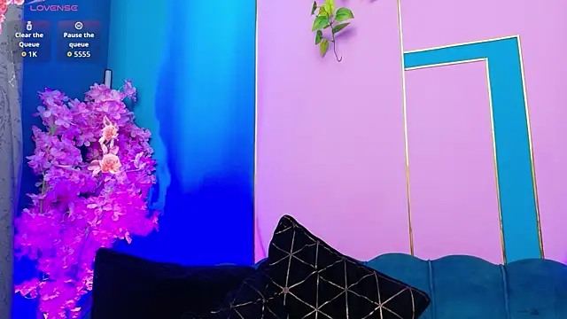 AriannaSins webcam