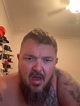 TatooedBear webcam