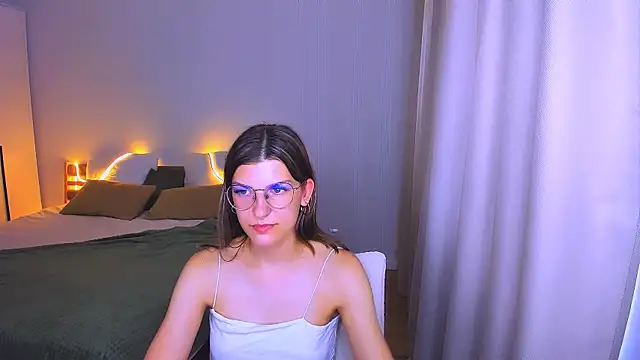 AnnaThorne webcam