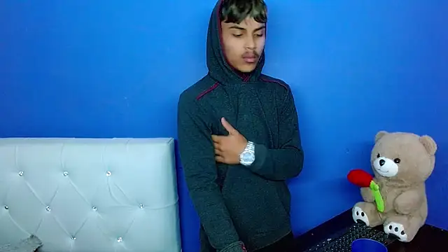 Angel_foxc13 webcam
