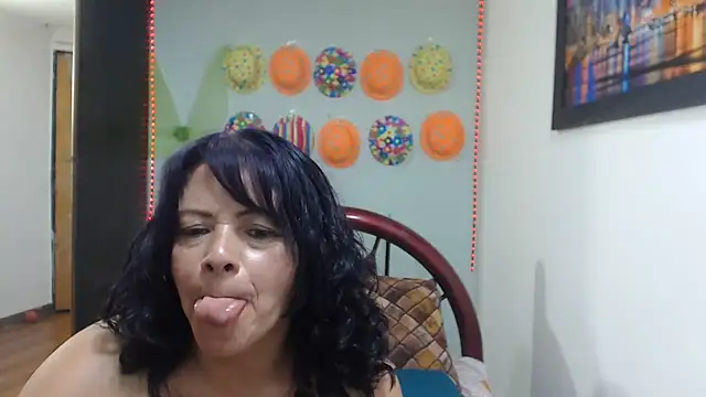 sexytitshot126 webcam
