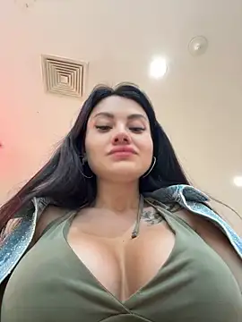Wet__Bunny Live Webcam on Stripchat