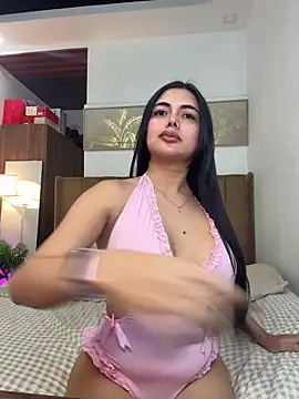 Bombshell_Rebbecca's room