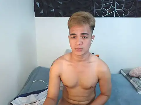 yourmikexxx webcam