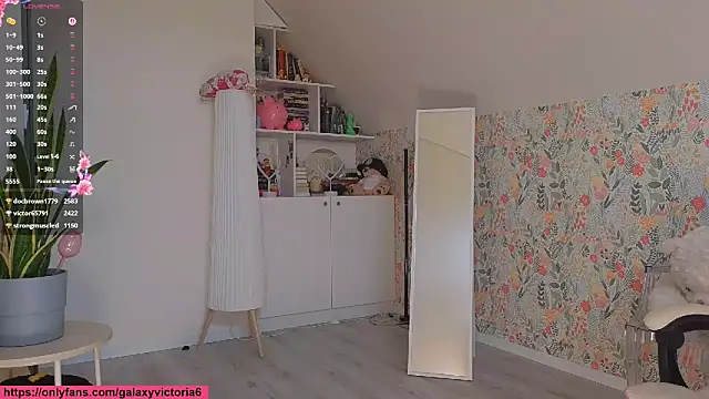 brilliantvictoria webcam