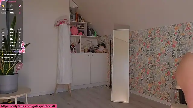 brilliantvictoria webcam