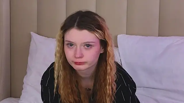 alyssfrost - AlyssFrost's free webcam - UK Sex Cams