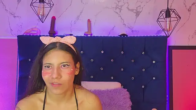 Dakotaa_Johnson webcam