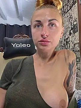 kylie_blck webcam