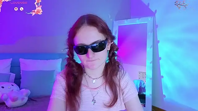 L1ittle_kitty_ webcam