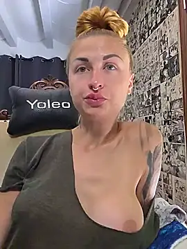 kylie_blck webcam
