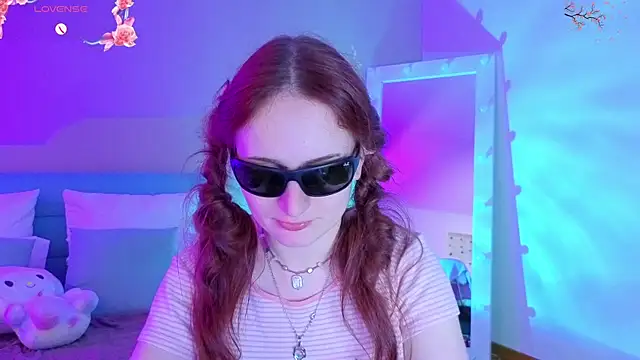 L1ittle_kitty_ webcam