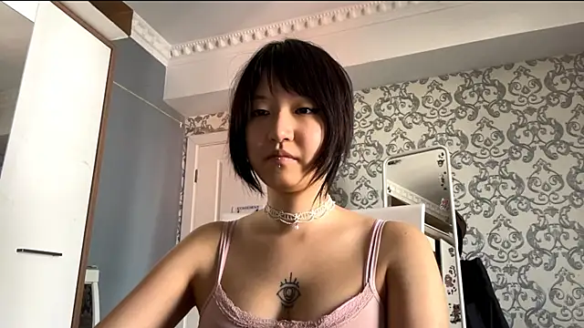 neonami webcam
