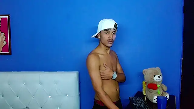 Angel_foxc13 webcam