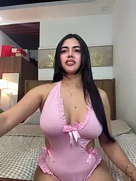 Bombshell_Rebbecca's room