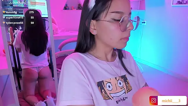kitty_patitas_suavesss (F young) - 🎮😻Kitty close up with caresse🎮😻