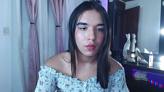 Candyy_doll__ live cam on StripChat