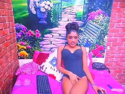 IndianPretty14u2Luv webcam