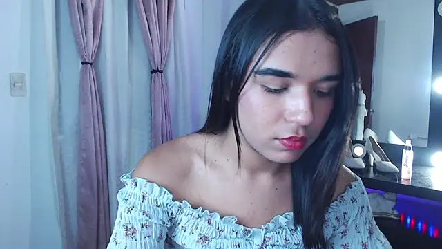 Candyy_doll__ webcam