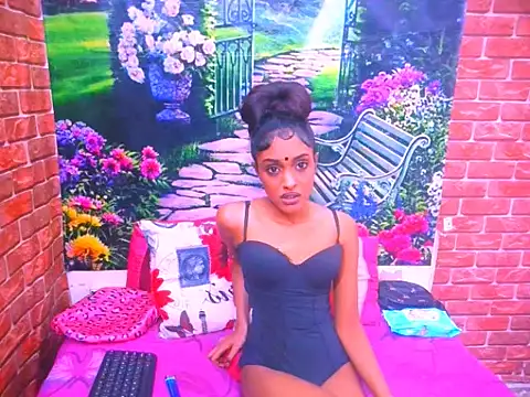 IndianPretty14u2Luv webcam