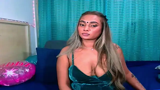 sexyindianchic webcam