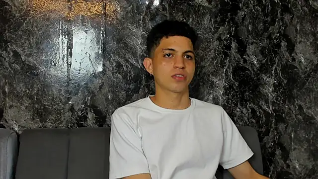 cameron_lux77 webcam