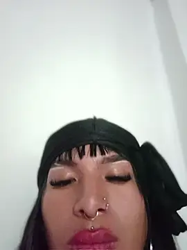 MeelFox live cam on StripChat